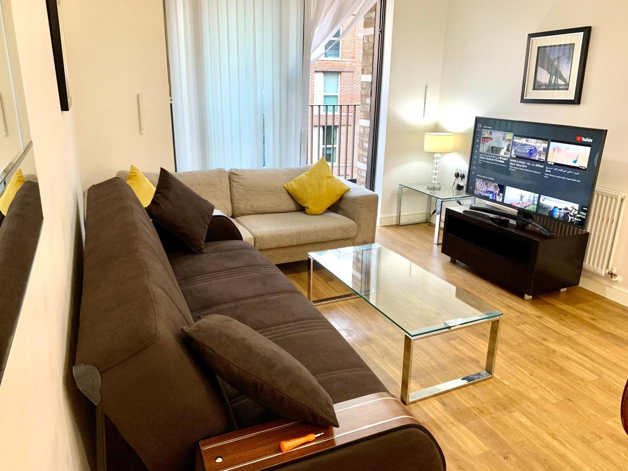 Excel 2 Bedrooms 2 Bath, Parking, Supper Wifi, Dockland, O2 Arena, Cable Car *