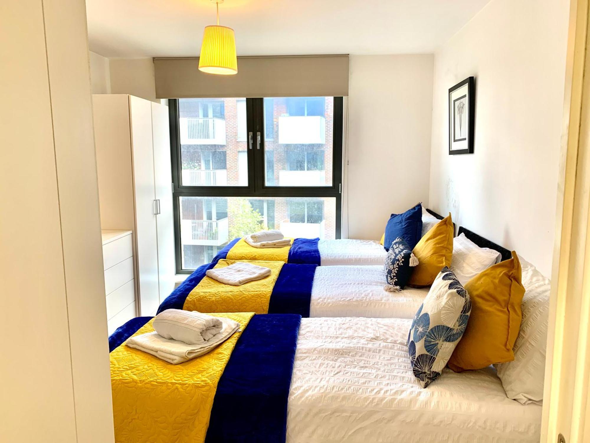 Excel 2 Bedrooms 2 Bath, Parking, Supper Wifi, Dockland, O2 Arena, Cable Car *